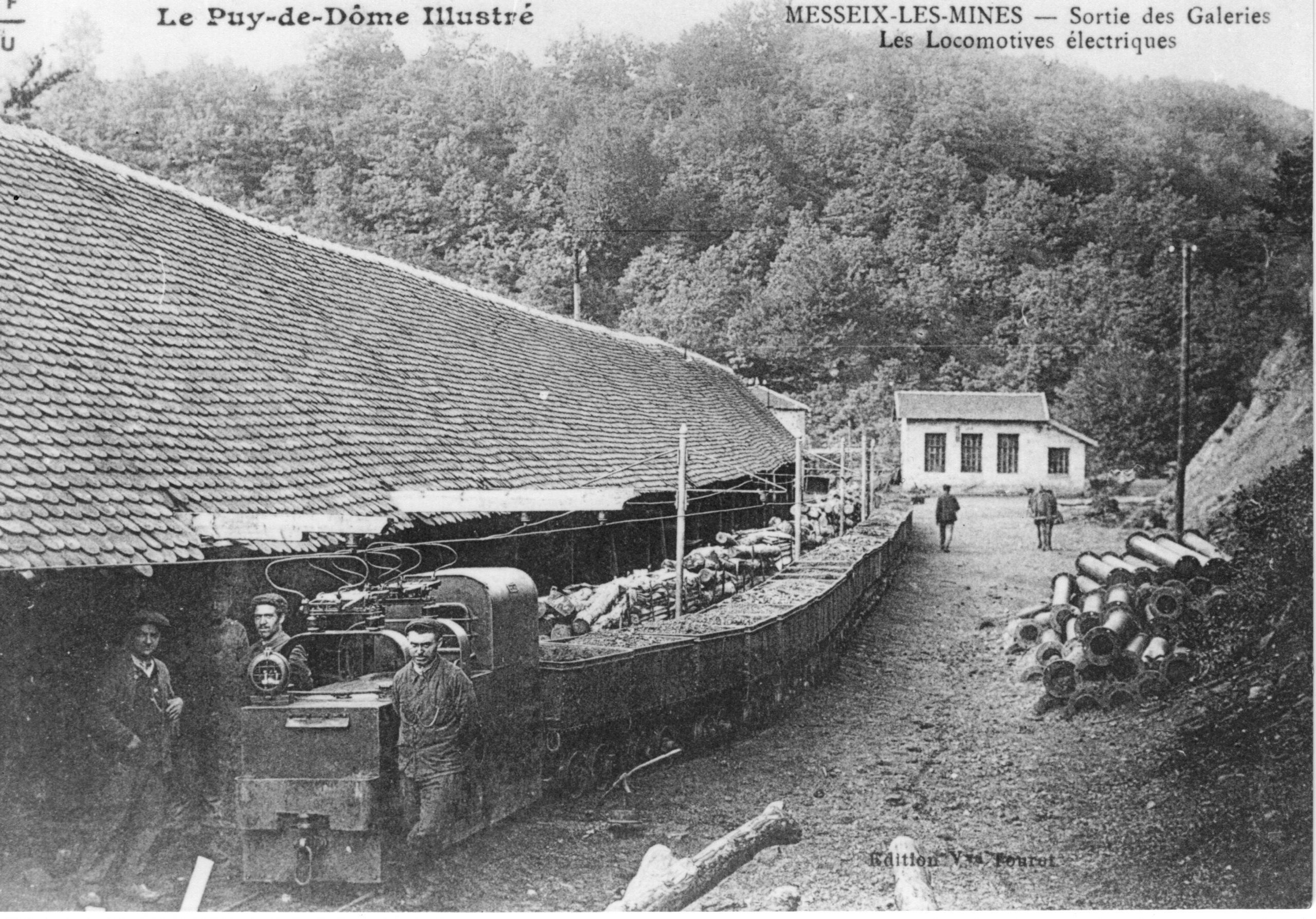 histoire du musée de la mine de Messeix-desserte ferroviaire- berlines de minerai